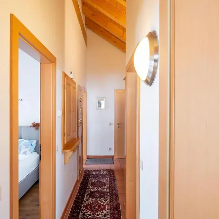 Apartment Penthouse In Near Area *